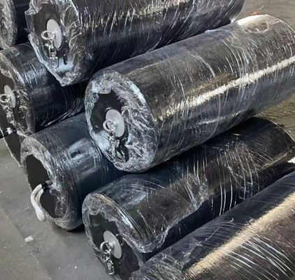 Fender per imbarcazioni marine / offshore riempiti di schiuma di poliuretano con buona resistenza chimica