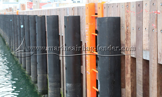 Fender di tipo D per navi e banchine
