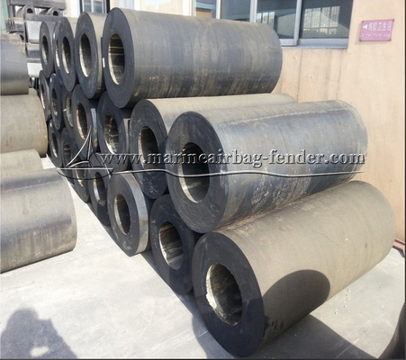 Fender EPDM diverso Fender marine in gomma naturale cilindrica