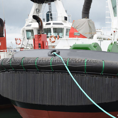 Fender in gomma marina resistente alle intemperie / Fender per rimorchiatori con accessori in acciaio inossidabile